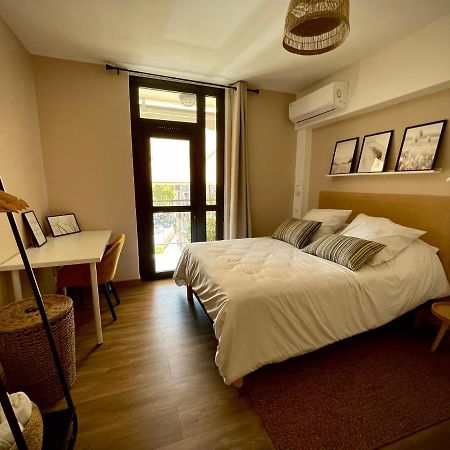 Tres Bel Appartement Central, Au Calme Avec Balneo Perpignan Bagian luar foto