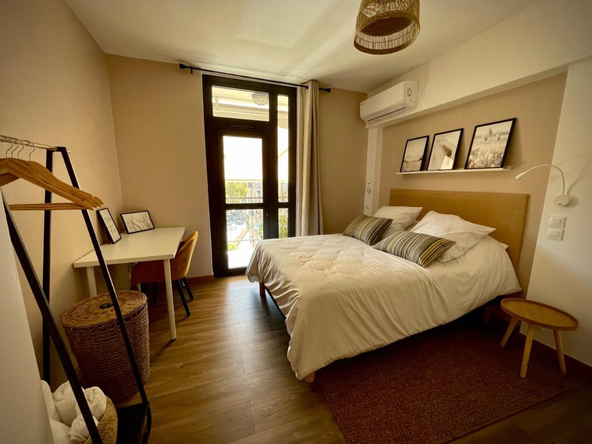 Tres Bel Appartement Central, Au Calme Avec Balneo Perpignan Bagian luar foto